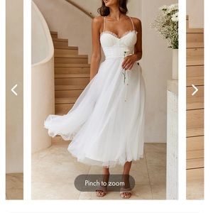 NWT - never worn - SMITTEN SWEETHEART NECKLINE CHIFFON MIDI DRESS WHITE